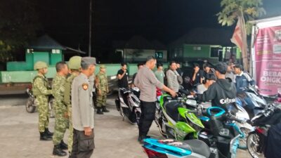 RESPONSIF TERHADAP KELUHAN MASYARAKAT, POLSEK PEKAT BERSAMA TNI TERTIBKAN PENGGUNA KNALPOT BRONG